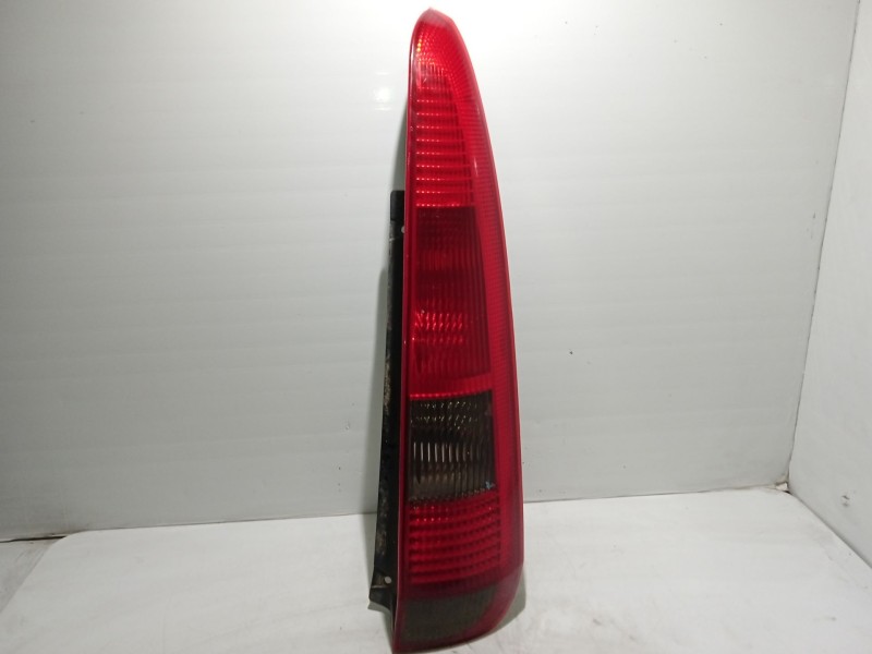 Recambio de piloto trasero derecho para ford fusion (ju_) 1.4 tdci referencia OEM IAM 2N1113A602B  