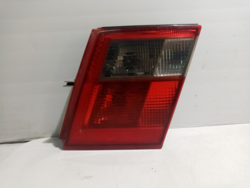 Recambio de piloto trasero derecho interior para saab 9-5 berlina referencia OEM IAM   