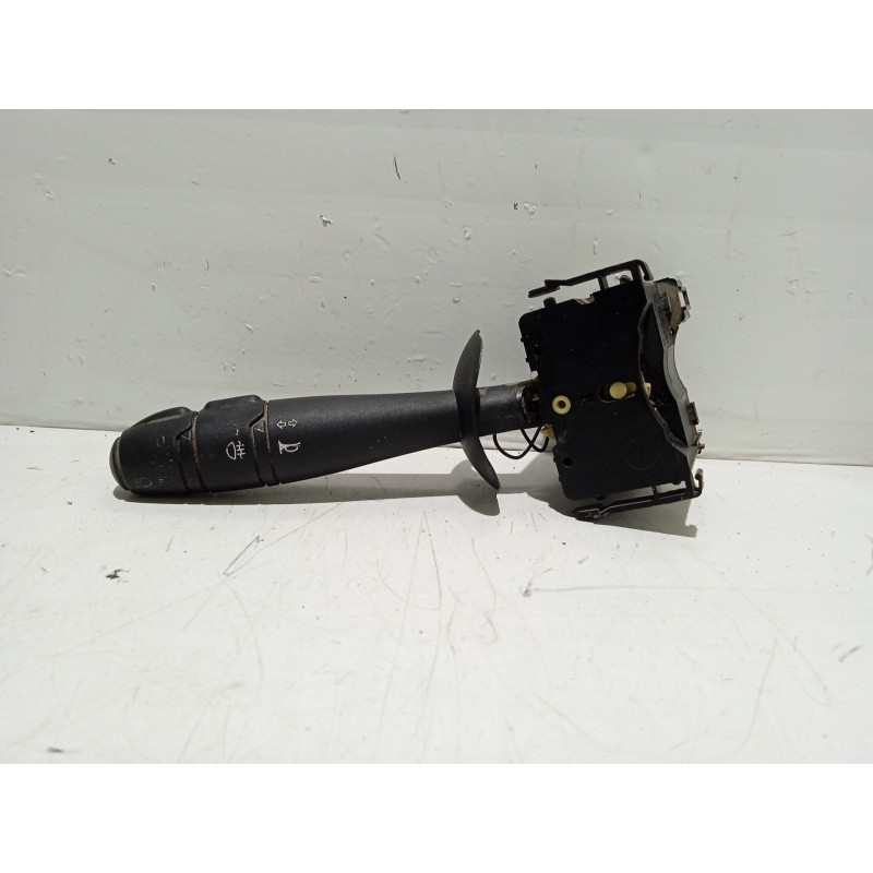 Recambio de mando intermitentes para renault master ii phase 2 caja cerrada referencia OEM IAM 8200251704  