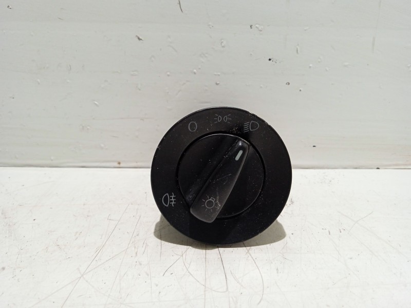 Recambio de mando regulacion luces para volkswagen polo berlina (6n2) trendline referencia OEM IAM 1C0941531  