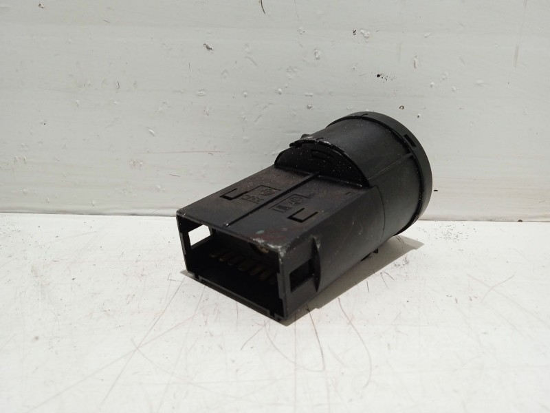 Recambio de mando regulacion luces para volkswagen polo berlina (6n2) trendline referencia OEM IAM 1C0941531  