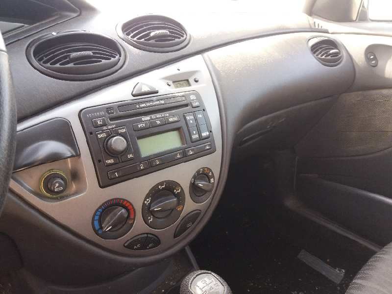 ford focus berlina (cak)    |   0.98 - 0.04 | 1998 - 2004 del año 1998