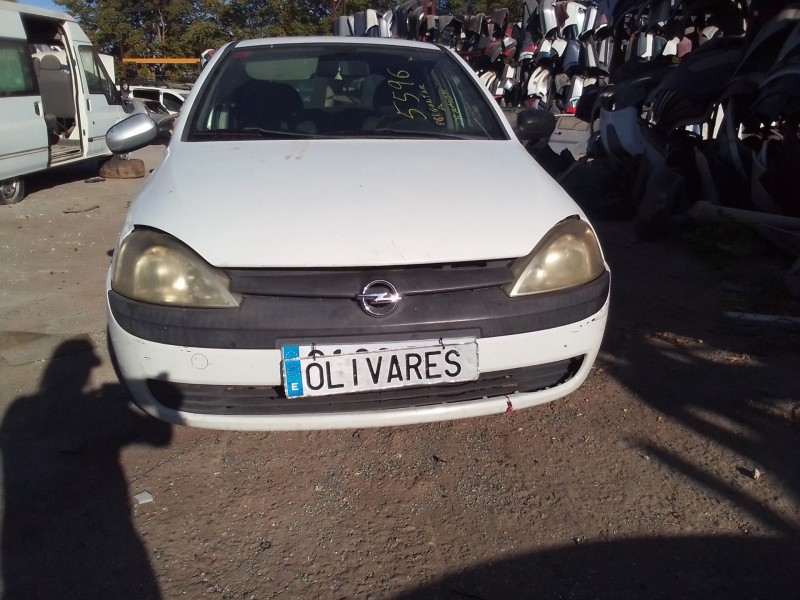 opel corsa c (x01) del año 2000