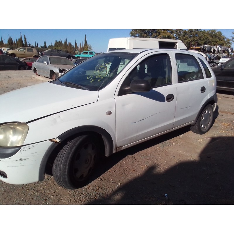 opel corsa c (x01) del año 2000