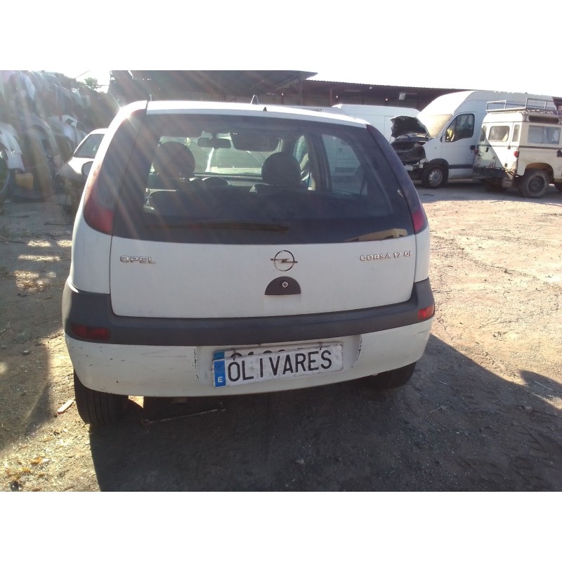 opel corsa c (x01) del año 2000