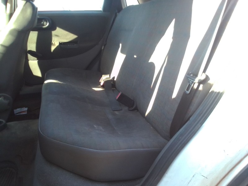 opel corsa c (x01) del año 2000