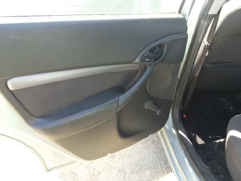 ford focus berlina (cak)    |   0.98 - 0.04 | 1998 - 2004 del año 1998