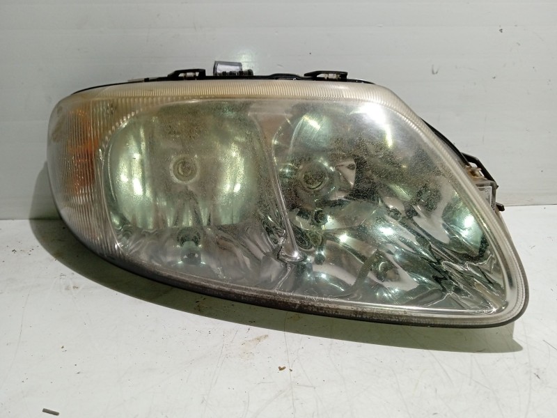 Recambio de faro derecho para chrysler voyager (rg) referencia OEM IAM 4857702AB  