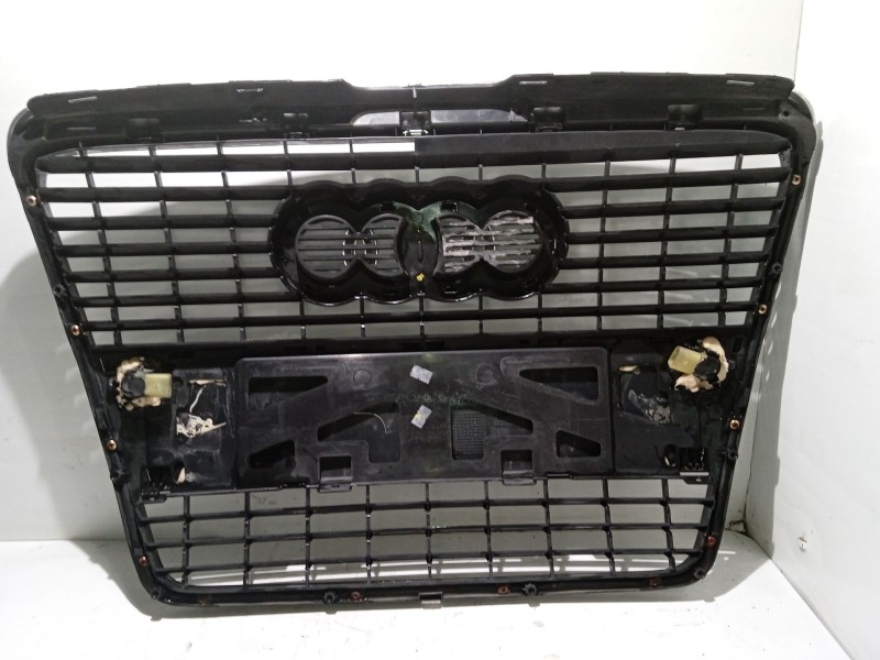 Recambio de rejilla delantera para audi a6 c6 (4f2) 2.0 tdi referencia OEM IAM AD0701601  