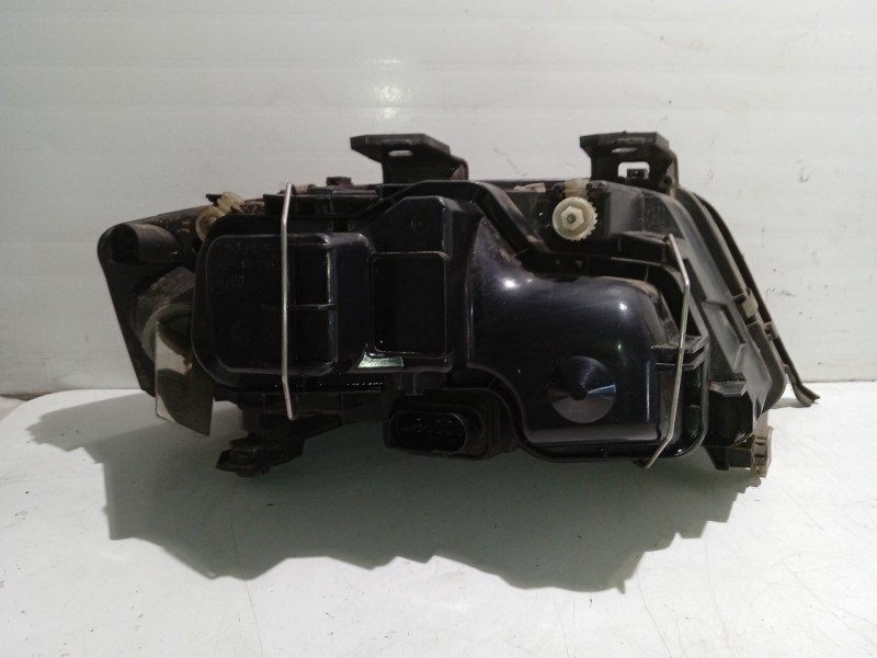 Recambio de faro izquierdo para audi a6 c5 (4b2) 2.8 referencia OEM IAM 4B0941029K  
