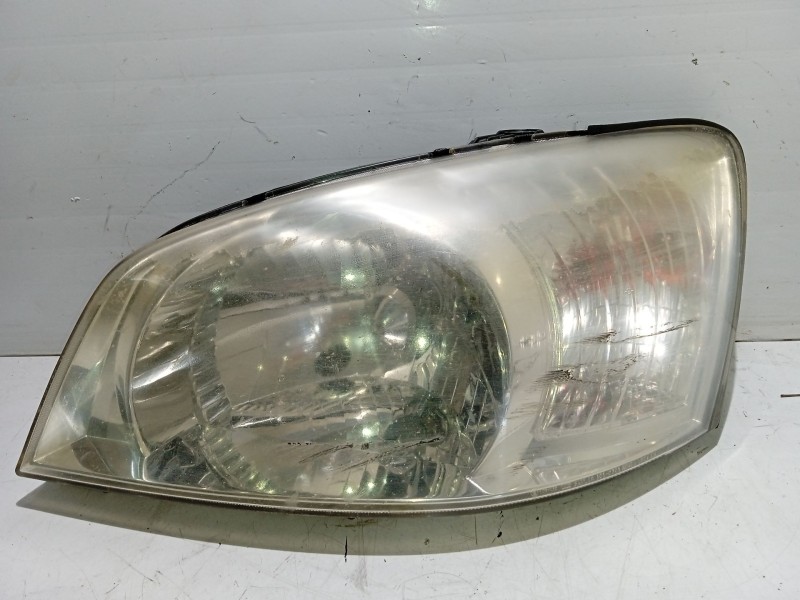 Recambio de faro izquierdo para hyundai getz (tb) 1.1 referencia OEM IAM 921101C010  