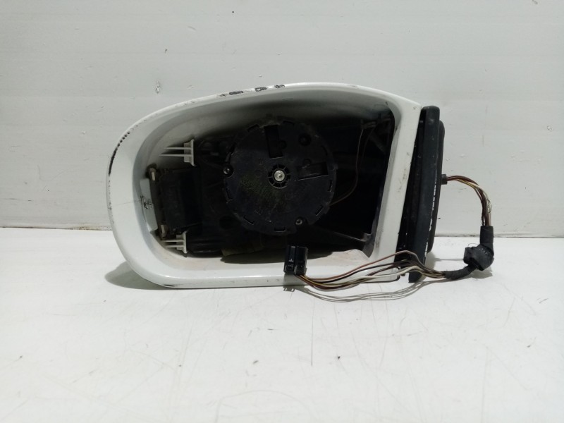 Recambio de retrovisor izquierdo para mercedes-benz clase c (w203) berlina referencia OEM IAM 98002422866  