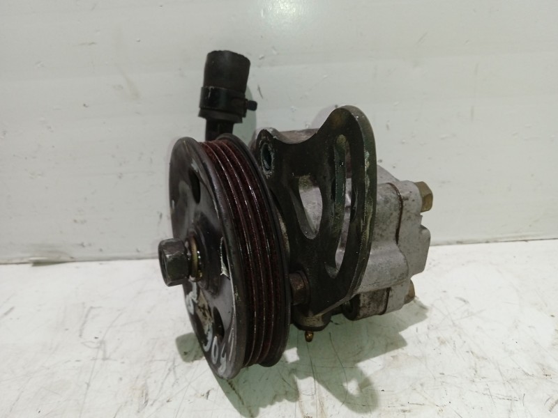 Recambio de bomba servodireccion para chevrolet matiz referencia OEM IAM 96483039  