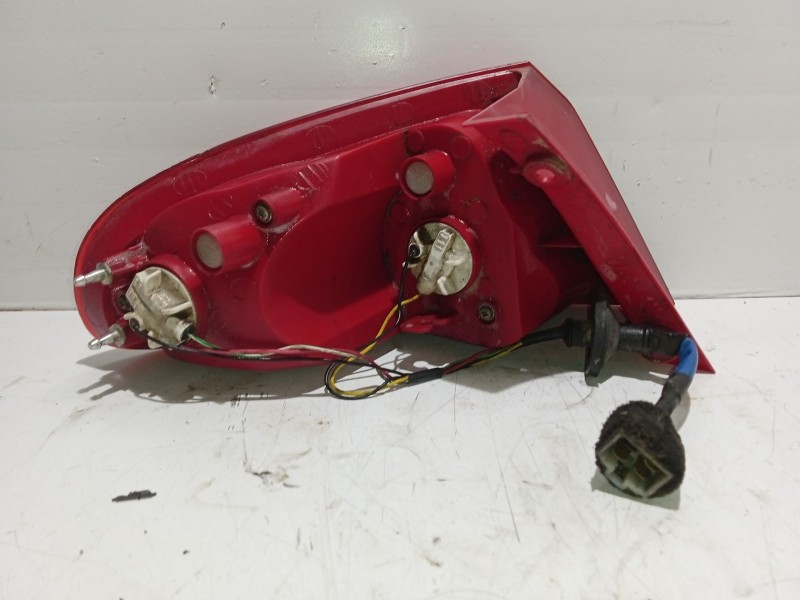 Recambio de piloto trasero derecho para chevrolet lacetti 2.0 diesel cat referencia OEM IAM   