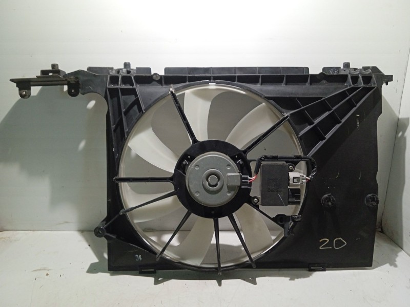 Recambio de electroventilador para toyota avensis berlina (t 22) 1.6 16v referencia OEM IAM 1680009890  