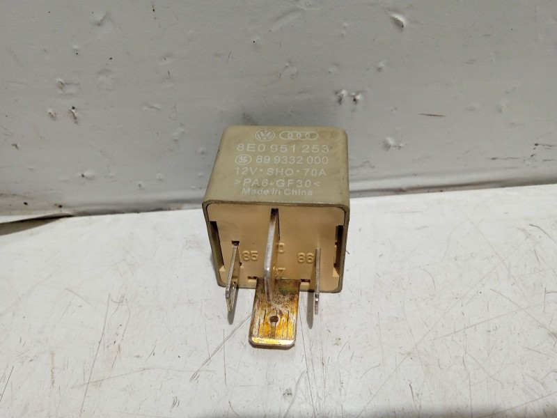Recambio de rele para audi a6 c6 (4f2) 2.0 tdi referencia OEM IAM 8E0951253 899332000 614
