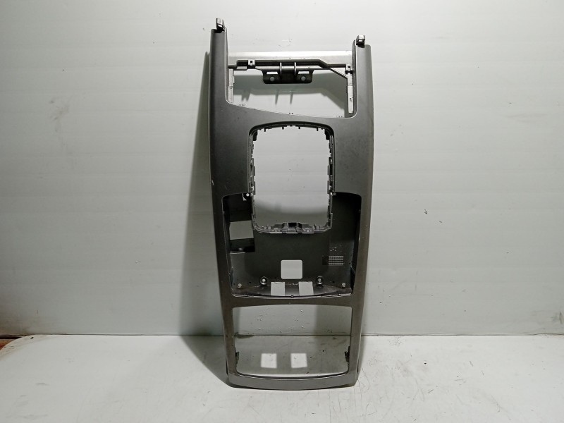 Recambio de consola central para audi a6 c6 (4f2) 2.0 tdi referencia OEM IAM 4F1864261  