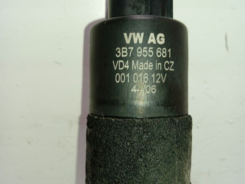 Recambio de bomba limpia para audi a6 c6 (4f2) 2.0 tdi referencia OEM IAM 3B7955681  