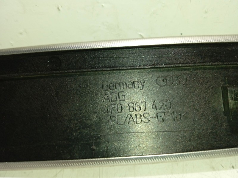Recambio de moldura para audi a6 c6 (4f2) 2.0 tdi referencia OEM IAM 4F0867420  