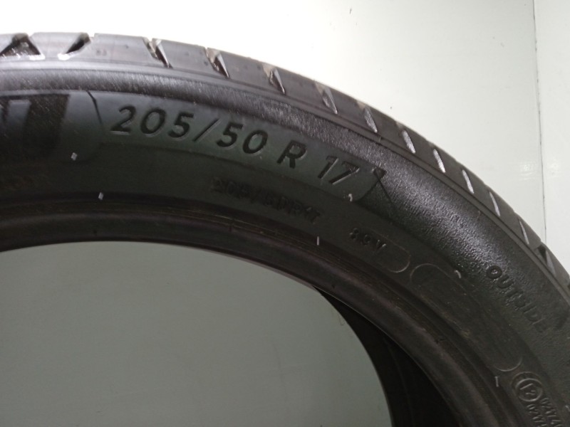 Recambio de neumatico para volkswagen golf iv (1j1) 1.9 tdi referencia OEM IAM   