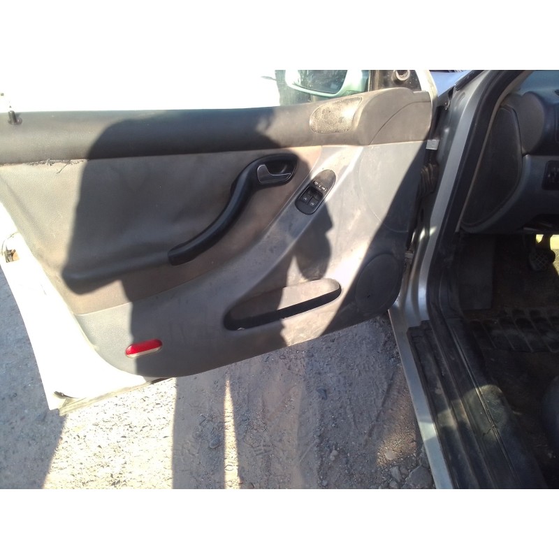 seat leon (1m1) del año 2000