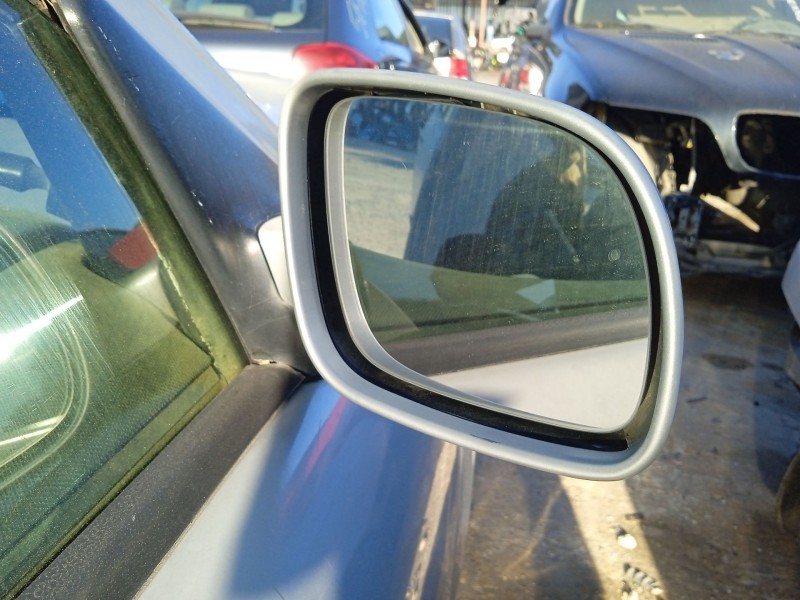 Recambio de retrovisor derecho para seat leon (1m1) 1.9 tdi referencia OEM IAM 010515  