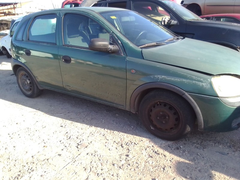 opel corsa c (x01) del año 2003