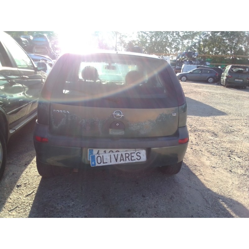opel corsa c (x01) del año 2003