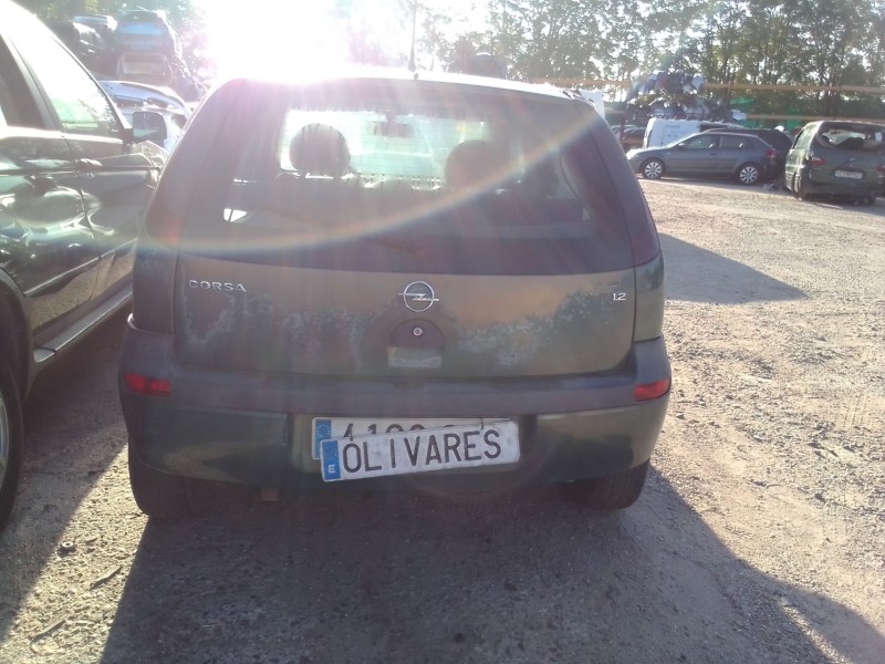 opel corsa c (x01) del año 2003