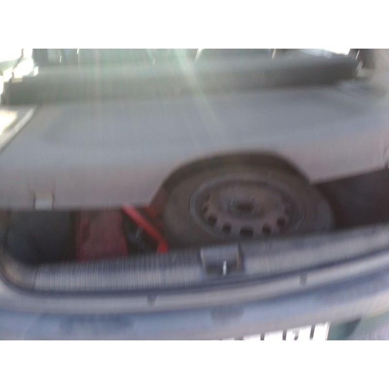 opel corsa c (x01) del año 2003