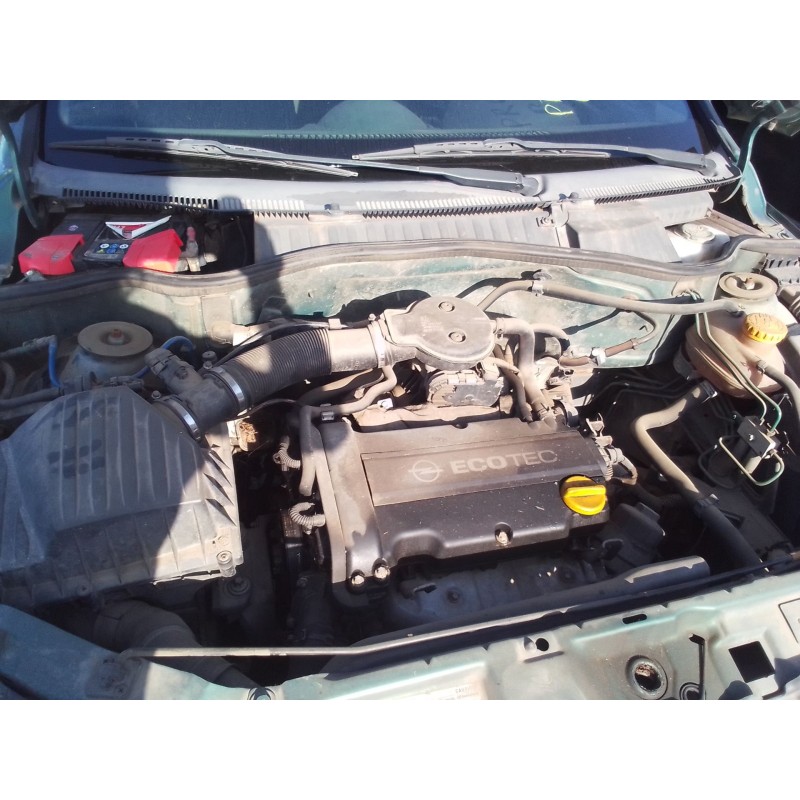 opel corsa c (x01) del año 2003