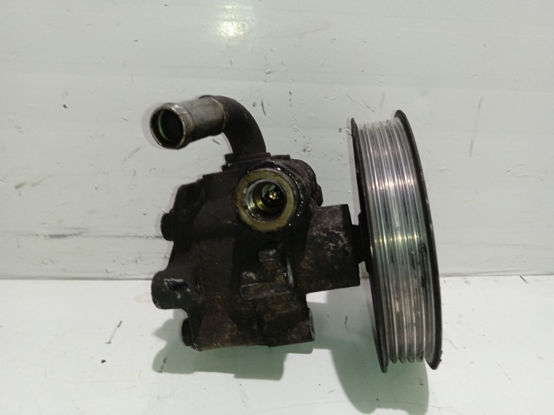 Recambio de bomba servodireccion para volkswagen passat berlina (3b3) comfortline referencia OEM IAM 8D0145156K  