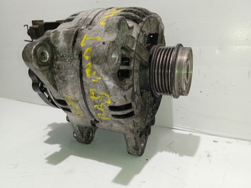 Recambio de alternador para volkswagen passat berlina (3b3) comfortline referencia OEM IAM CAL15130GS 028903031 028903029E