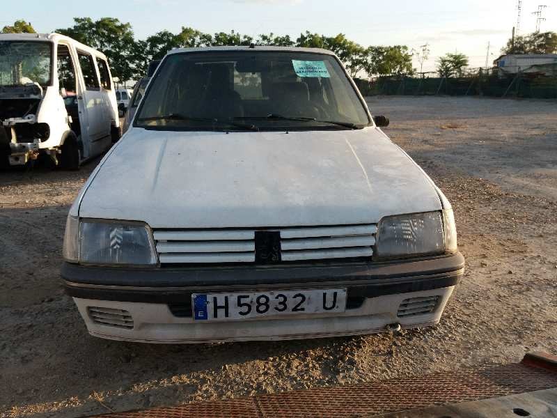 peugeot 205 berlina 1.8 diesel cat   |   0.83 - ... | 1983 | 58 cv / 43 kw del año 1983