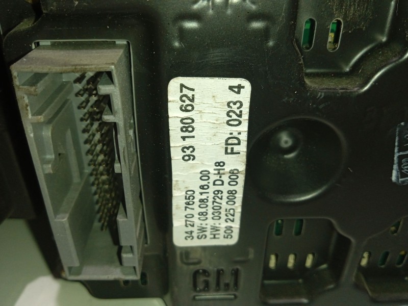 Recambio de consola central para opel vectra c berlina 2.0 dti referencia OEM IAM   