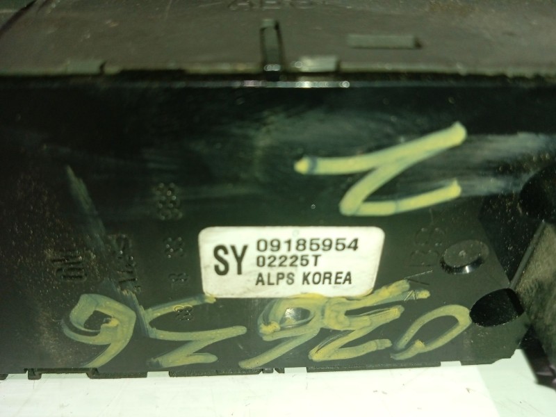 Recambio de mando elevalunas delantero izquierdo para opel vectra c berlina 2.0 dti referencia OEM IAM   