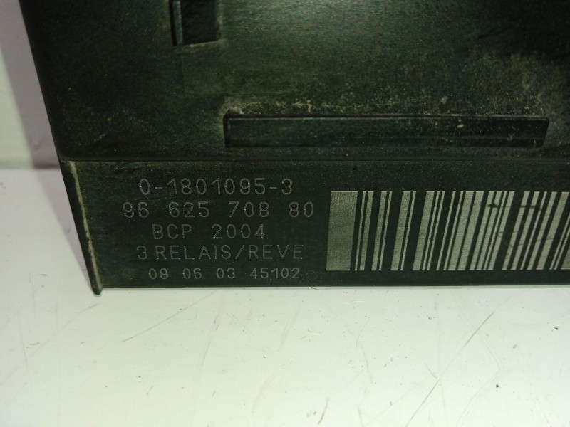 Recambio de caja precalentamiento para citroën c4 berlina 1.6 16v hdi referencia OEM IAM   