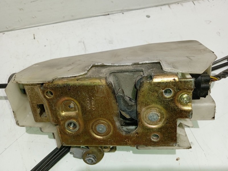 Recambio de cerradura puerta delantera derecha para ford ka (ccq) básico referencia OEM IAM   