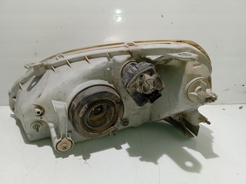 Recambio de faro derecho para tata indica referencia OEM IAM 16470102R  