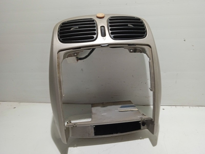 Recambio de mascara central de salpicadero para tata indica referencia OEM IAM   