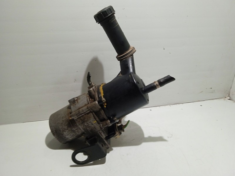 Recambio de bomba servodireccion para citroën c4 coupe vtr referencia OEM IAM   