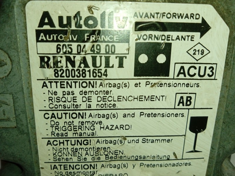 Recambio de centralita airbag para renault kangoo referencia OEM IAM 8200381654  