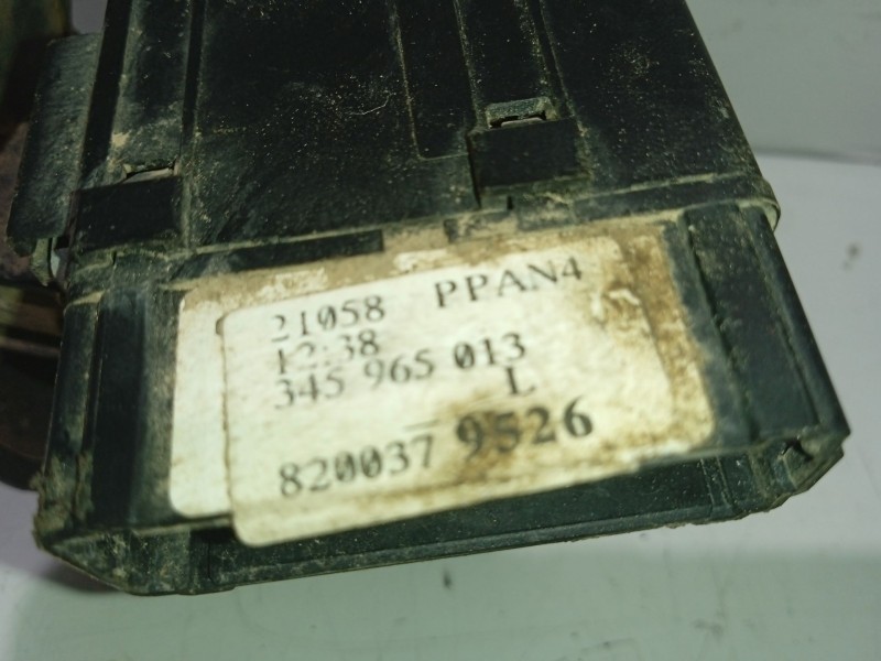 Recambio de mando limpia para renault kangoo referencia OEM IAM 8200379526  