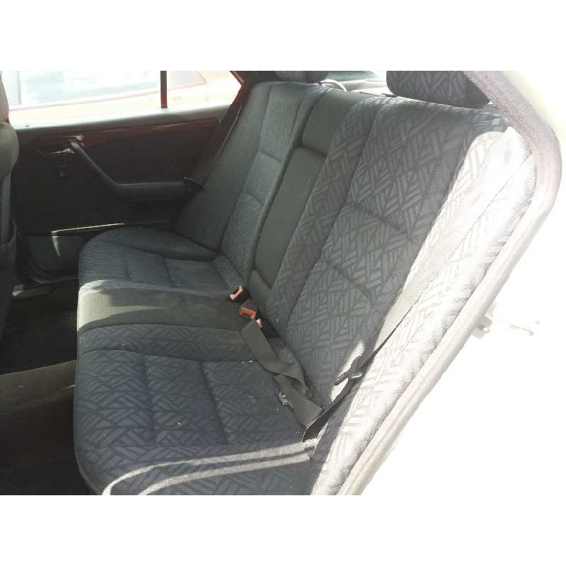 mercedes clase c (w202) berlina 2.5 diesel cat   |   0.93 - ... | 1993 | 113 cv / 83 kw del año 1993