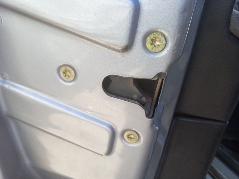 Recambio de cerradura puerta delantera izquierda para peugeot 307 break (3e) 2.0 hdi 90 referencia OEM IAM   