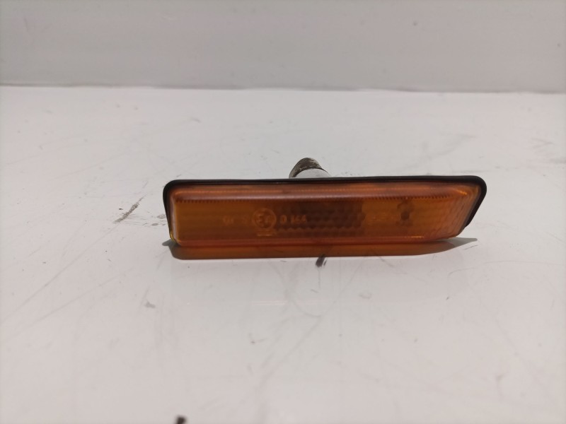 Recambio de piloto lateral derecho para bmw x5 (e53) 3.0 d referencia OEM IAM 63138372242  