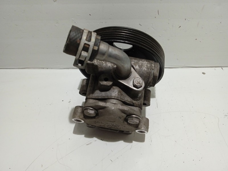 Recambio de bomba direccion para ford fusion (ju_) 1.4 tdci referencia OEM IAM 3A696  