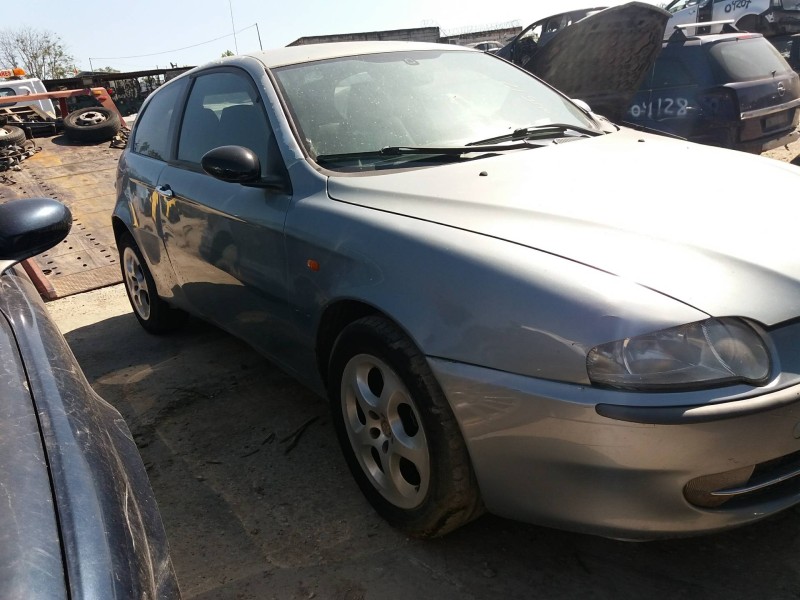 alfa romeo 147 (190) 1.9 jtd distinctive   |   12.00 - 12.04 | 2000 - 2004 | 116 cv / 85 kw del año 2000