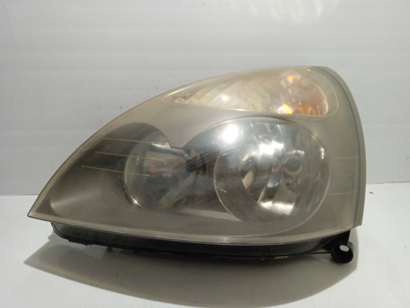Recambio de faro izquierdo para renault clio ii (bb_, cb_) 1.5 dci referencia OEM IAM 15601700  