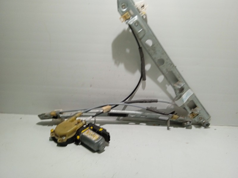 Recambio de elevalunas delantero derecho para renault megane ii berlina 5p referencia OEM IAM 400791K  